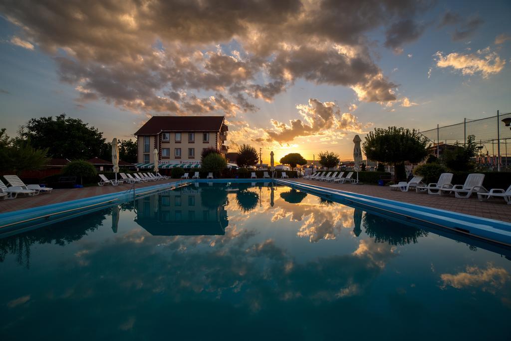 Motel Darina Ungheni  Exterior photo